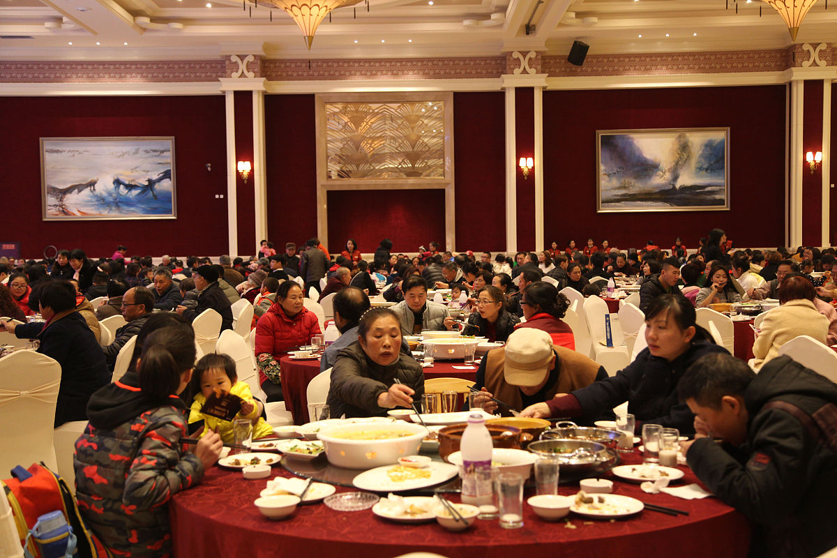 写一个欢迎晚宴的新闻通稿