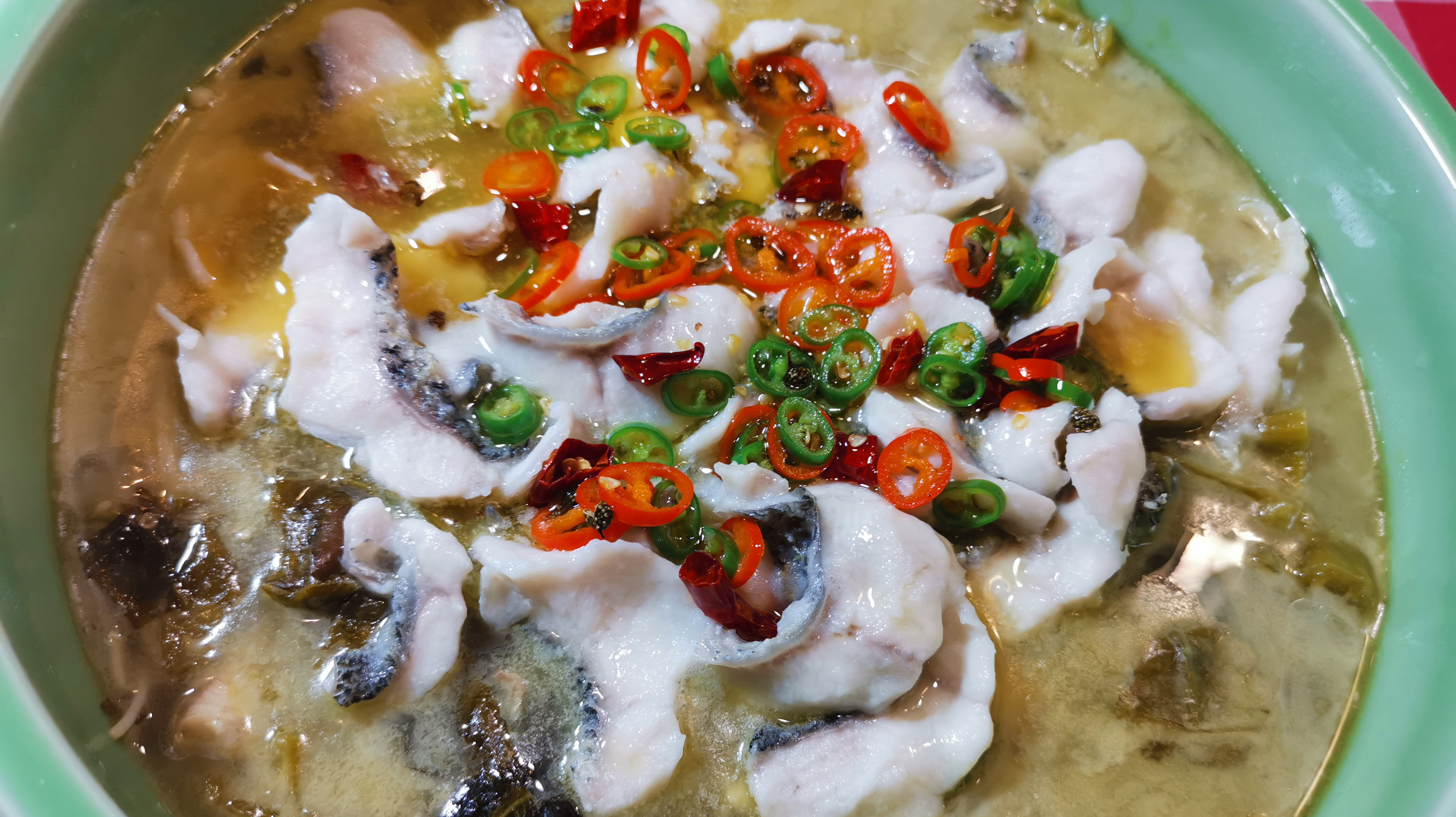 顾家小厨:“正宗”酸菜鱼,教你在家做出来吃一块就停不下来!