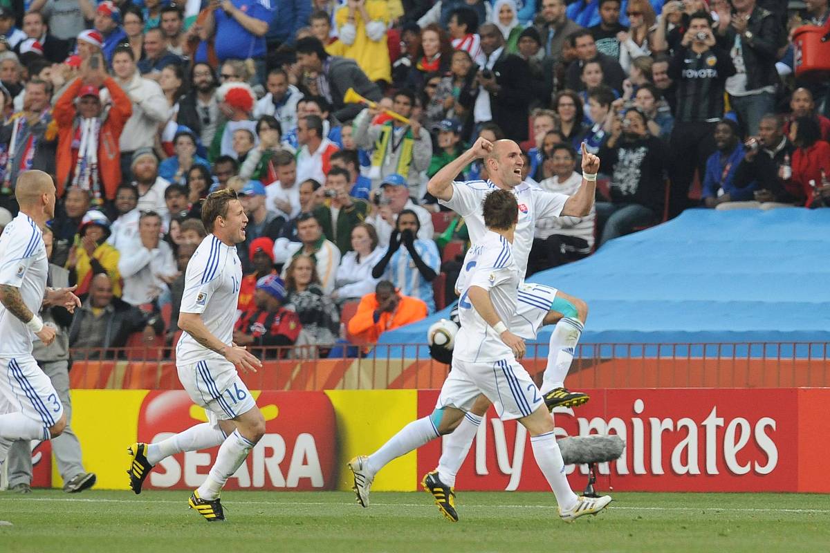 2010年6月24日,南非约翰内斯堡,2010世界杯f组末轮,斯洛伐克vs意大利.
