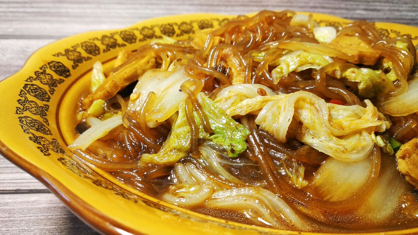 饭店的白菜豆腐炖粉条为啥好吃,大厨教你详细做法,简单又美味