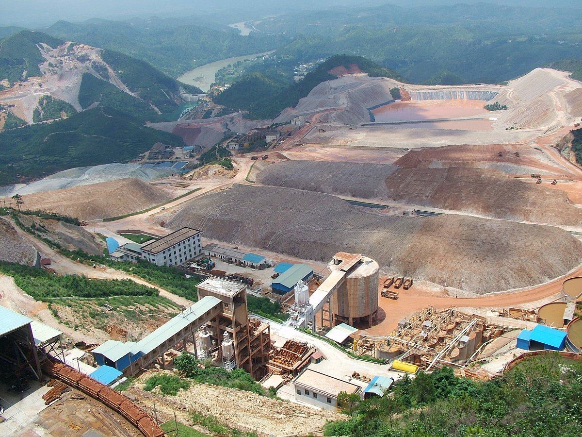 黄陵矿业废弃物综合利用: 问题、原因及解决方案