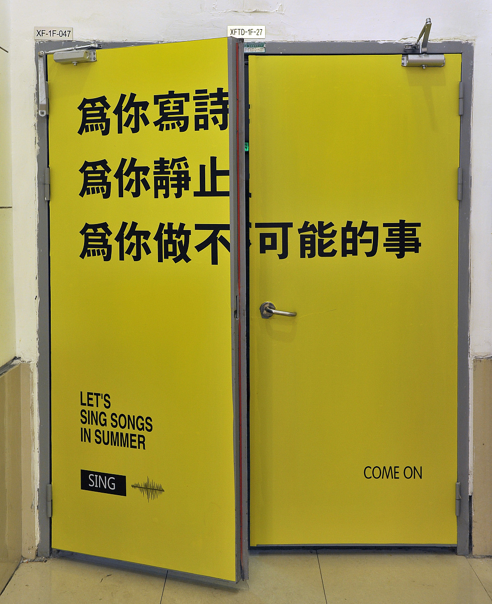 写出10句凄美歌词附出处