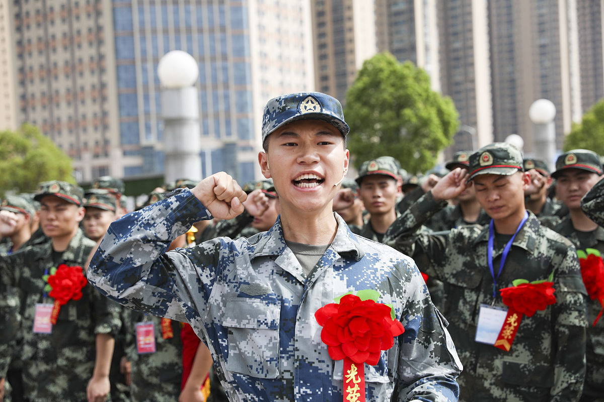 新时代大学生如何在实现强军梦的伟大实践中书写精彩人生