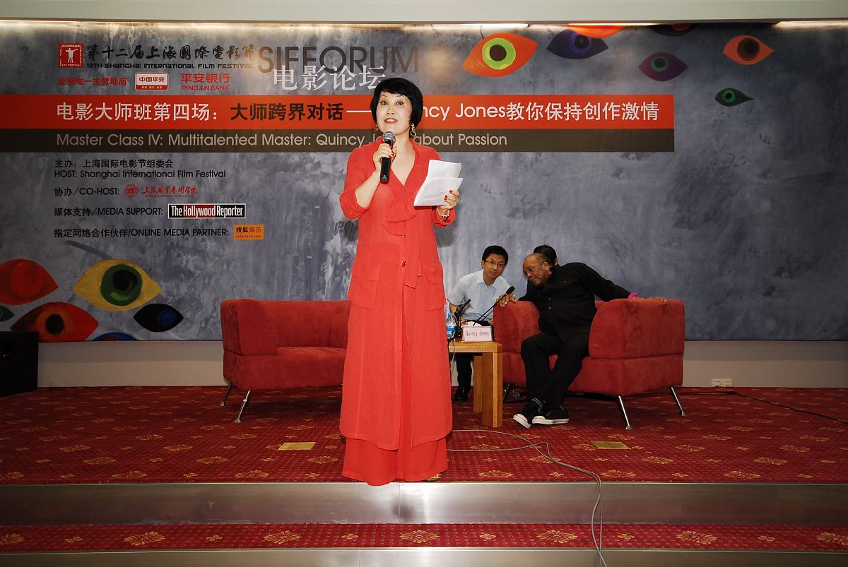 聊天技巧指南：如何展开一段精彩对话