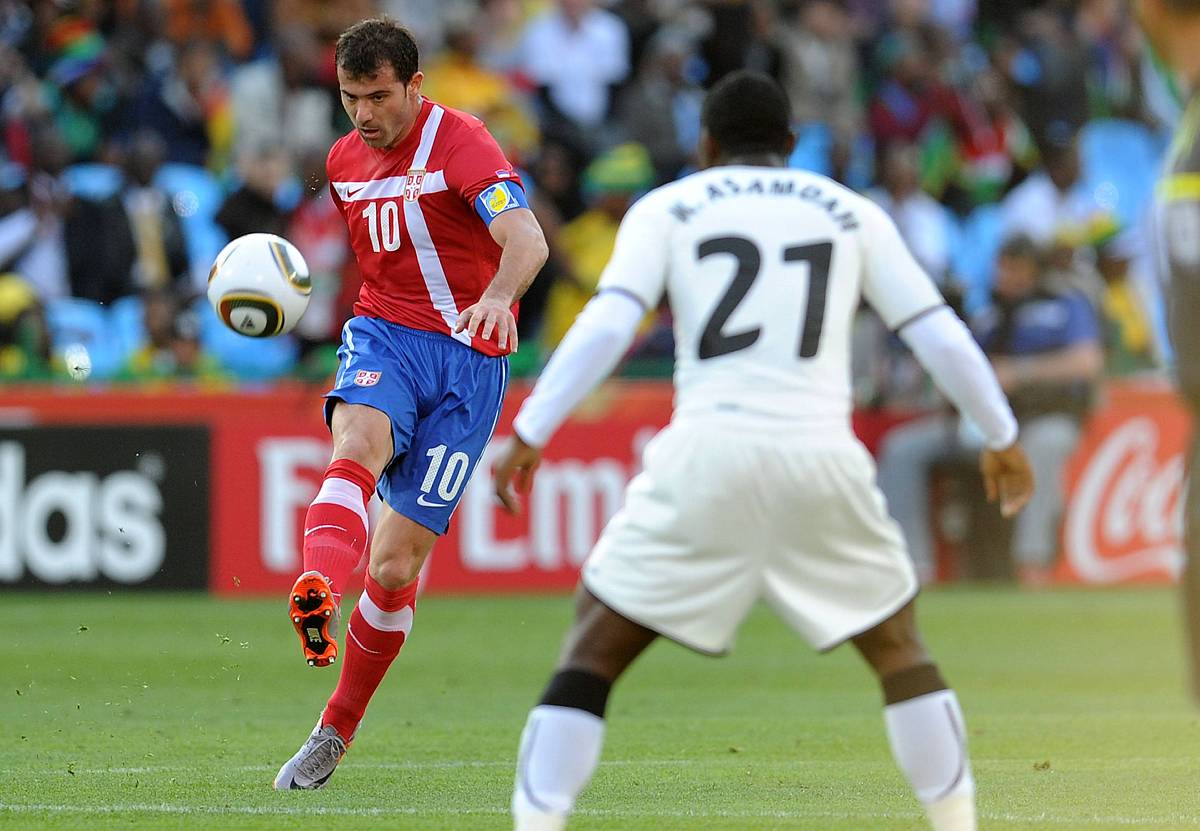 2010年6月13日,南非比勒陀利亚,2010世界杯d组首轮,塞尔维亚0-1加纳.*