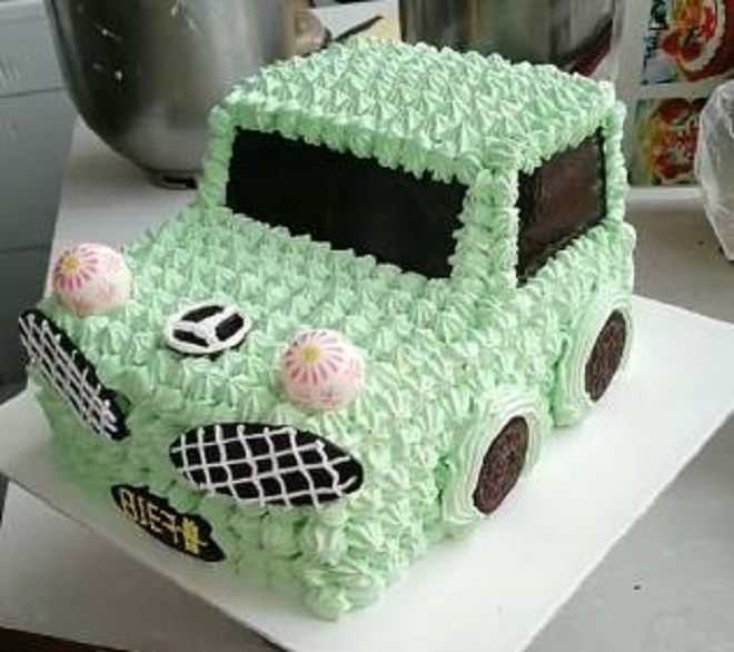 男孩子都爱的汽车蛋糕,看一遍学会了吗?