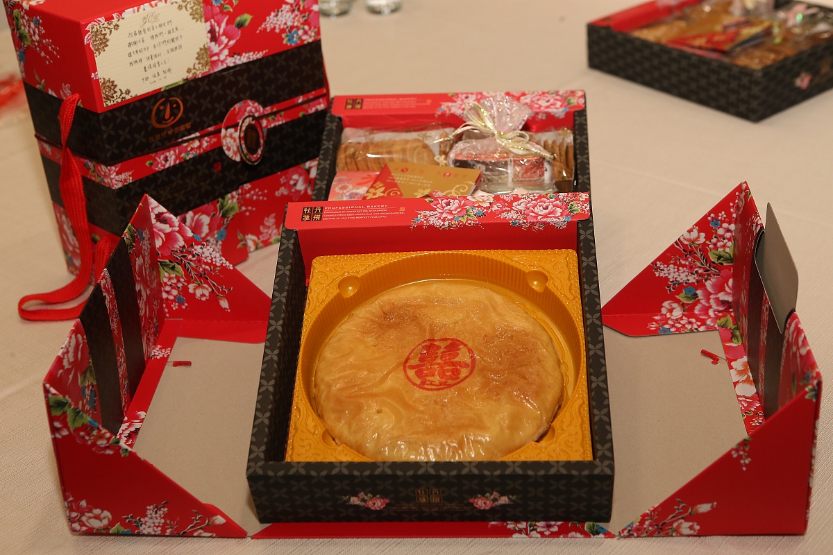 中秋节促销大狂欢！精选礼品，优惠多多！