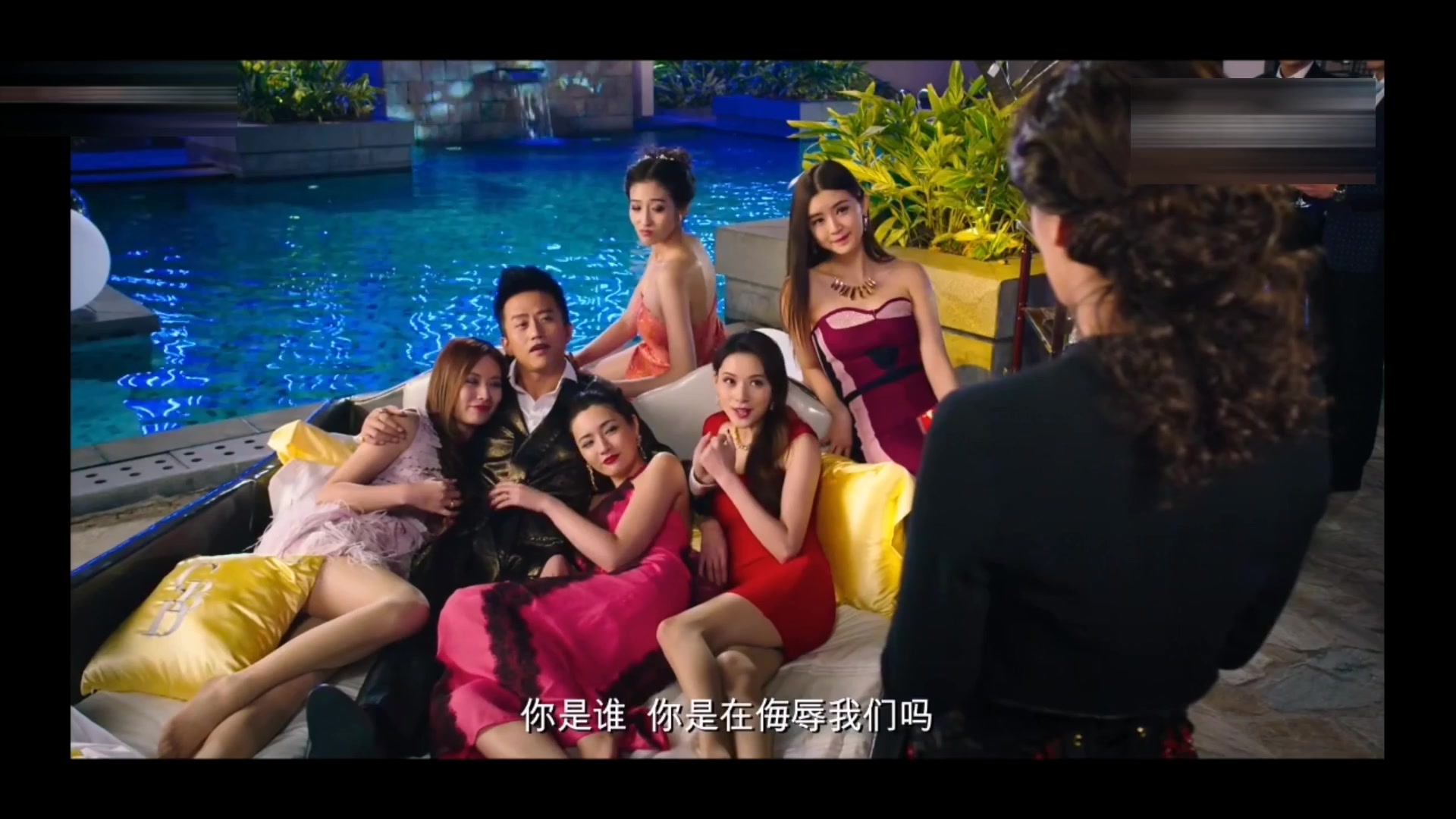 美人鱼:林允美人鱼的出场好雷人,这化得怕不是如花吧!