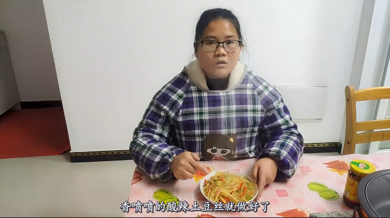 尖椒土豆丝最正宗的做法,记住这几个小技巧,保证土豆丝根根脆爽