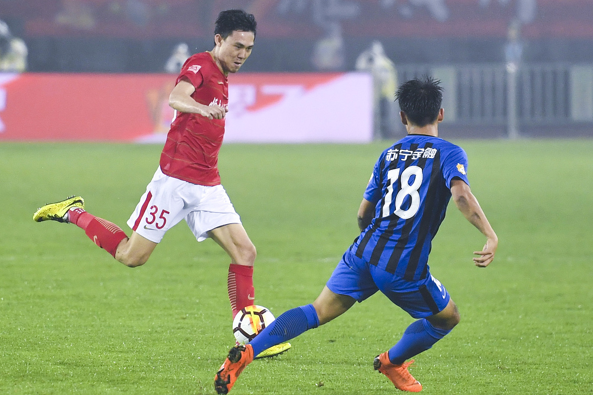 2018中超第8轮:广州恒大淘宝1-0江苏苏宁 于汉超献绝杀