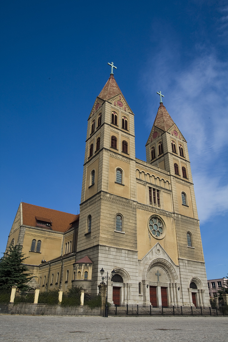 沈阳市广播电视中等专业学校成人大专招生简章