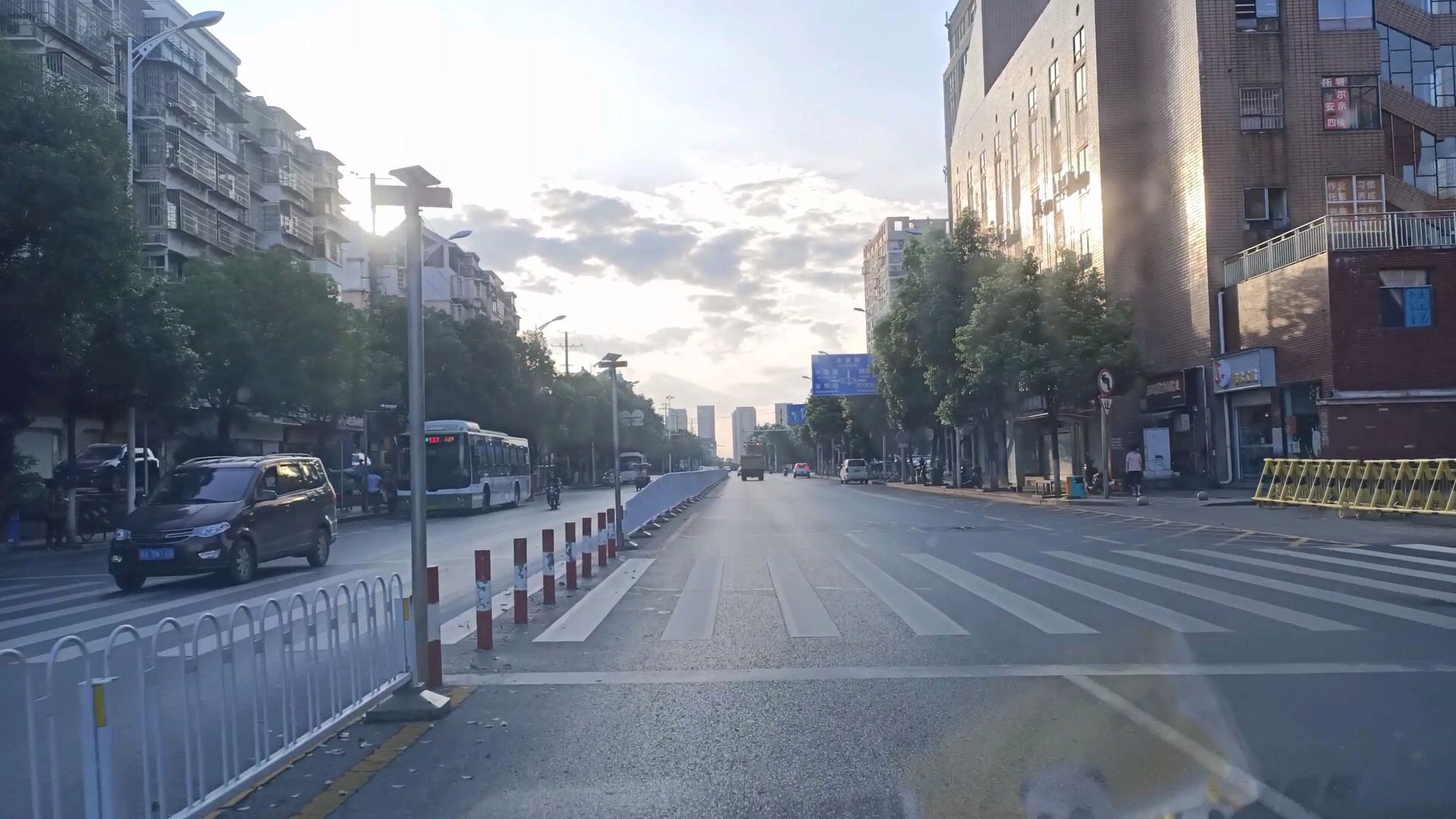 小虎摆摊第3天,今天收入228元,分享茶叶保存小技巧