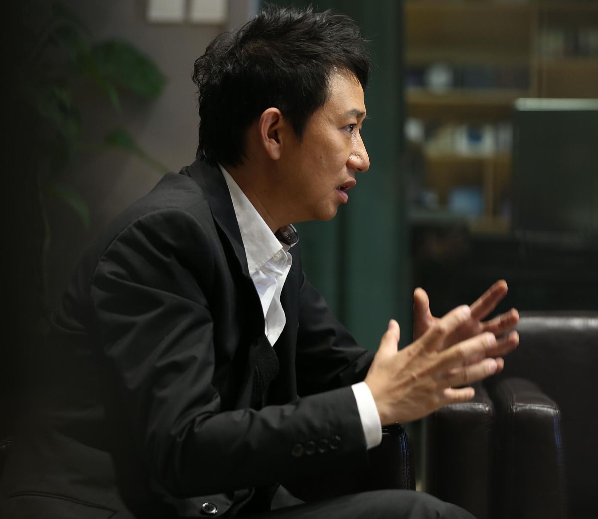 2014年12月16日,北京,伍洲彤夜间直播节目《零点乐话》将正式停播. 伍
