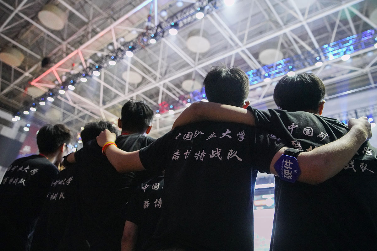 2019年5月25日,陕西西安,2019机甲大师赛中部分赛区16强:东北林业大学