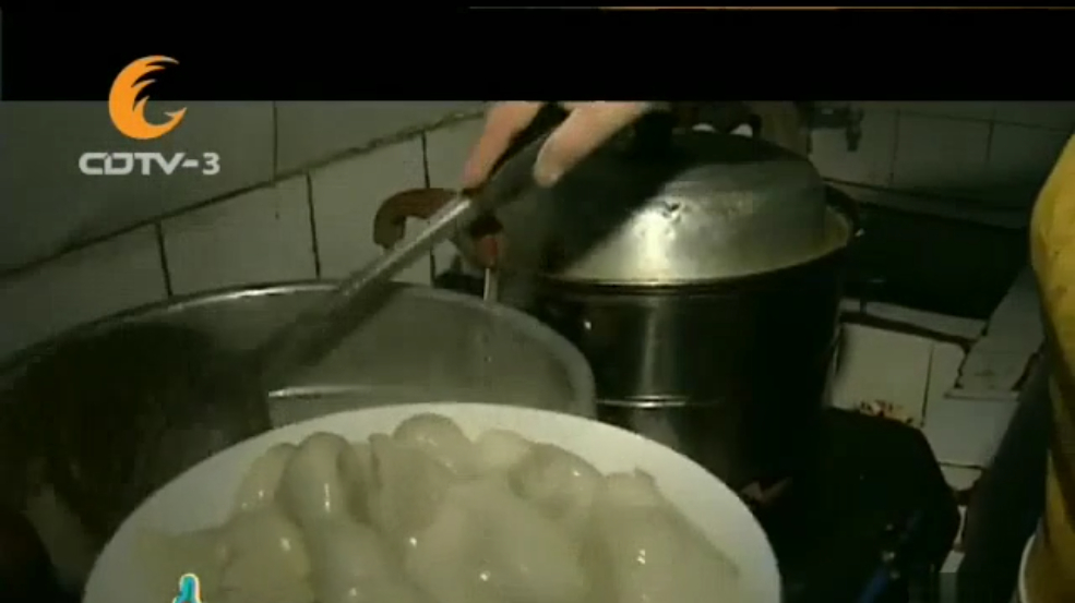 简单新鲜的食材,皮薄肉多,独特的手工饺子