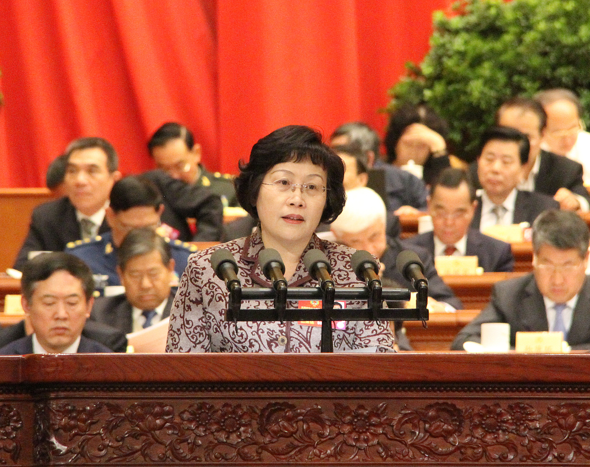 逻辑推理：四个区域会议时间安排