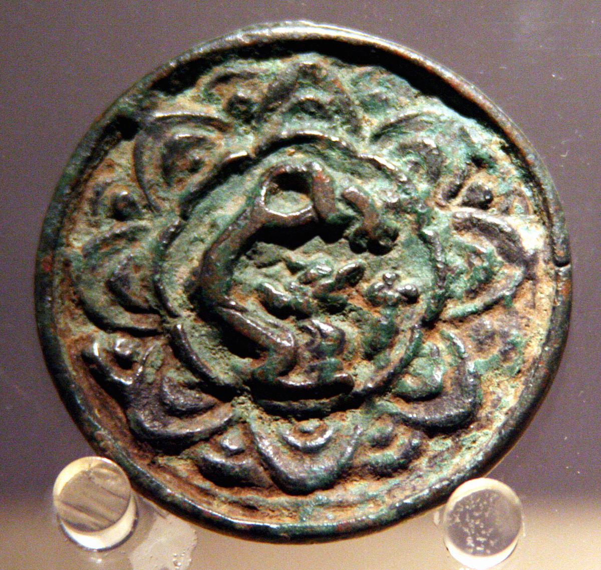 2007年07月26日,中国,辽代团龙纹镜