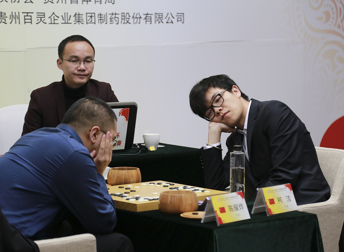 战鹰和柯洁那个下棋厉害