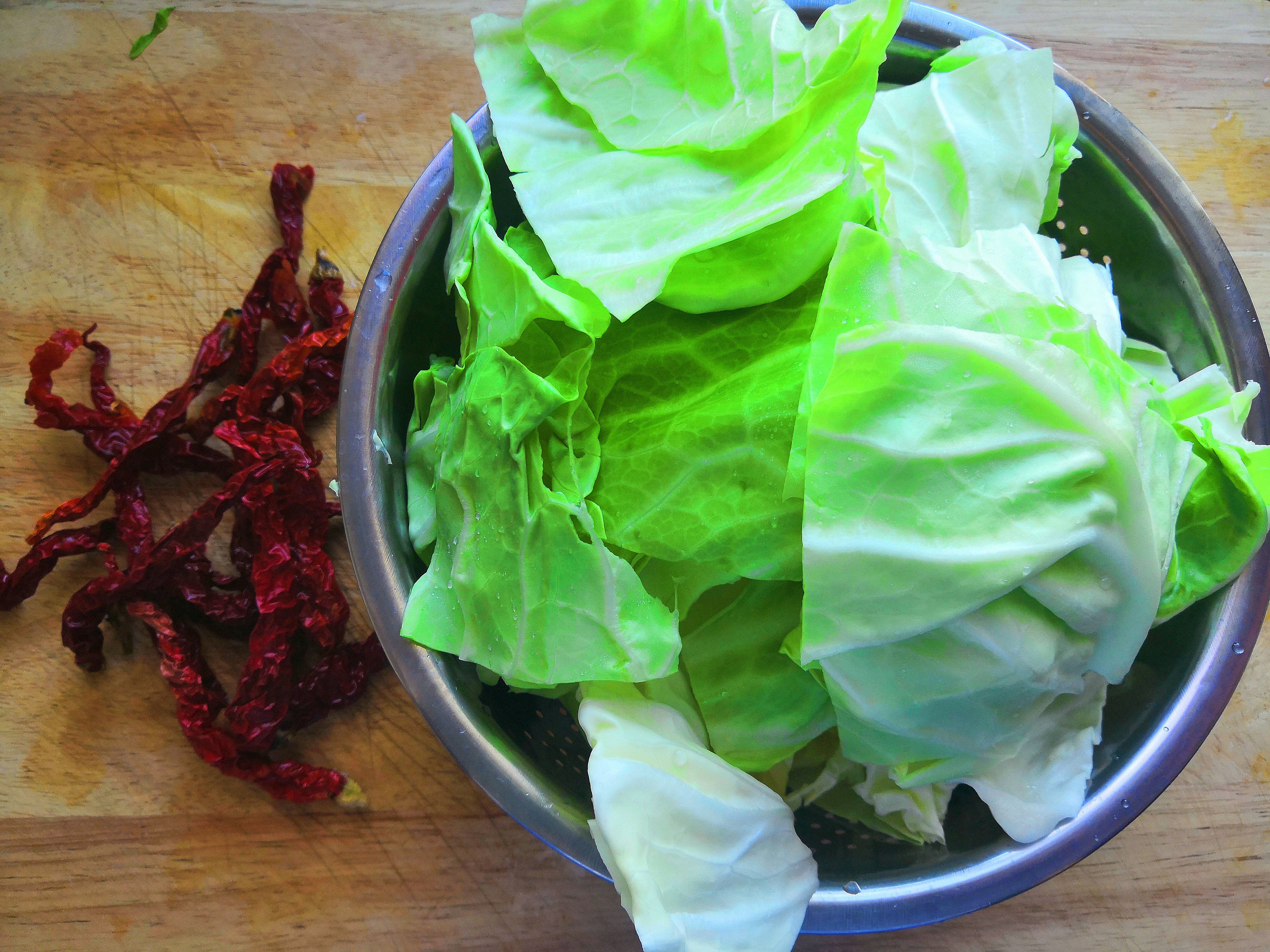 原来炒包菜也有窍门,加好调料,简单一炒,比吃大鱼大肉还过瘾