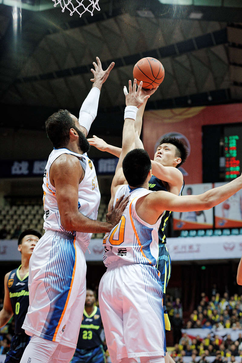 四川体育职业学校入学条件：年龄、体育基础和考试