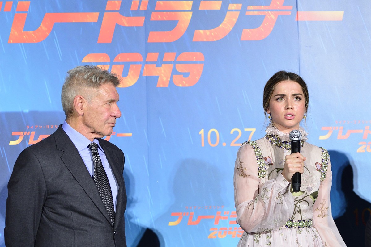 《银翼杀手2049》东京首映哈里森·福特坐镇 安娜·德·阿玛斯印花长