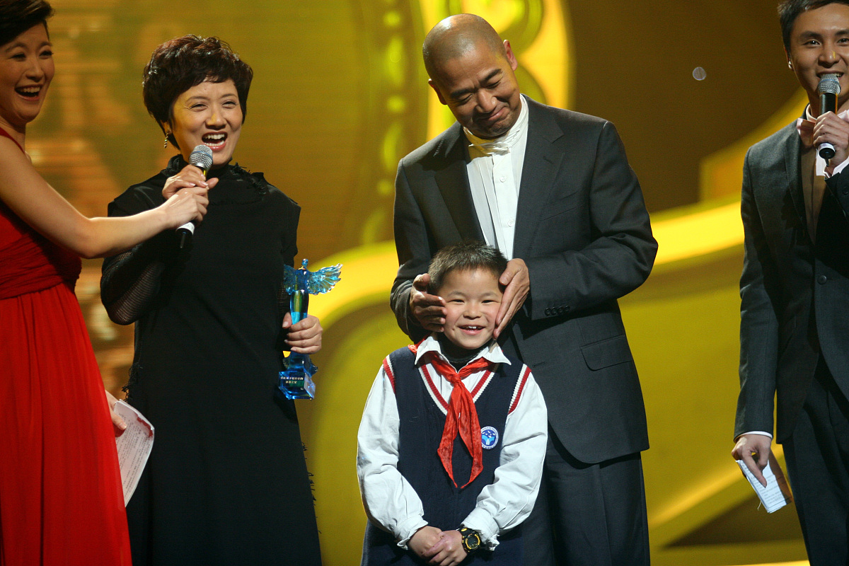 2009年2月28日,上海,2009新娱乐慈善群星会颁奖晚会在上海大剧院举行.