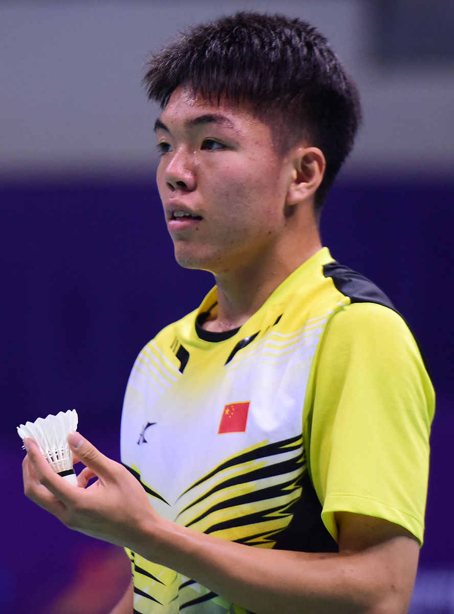 写一个羽毛球比赛流程