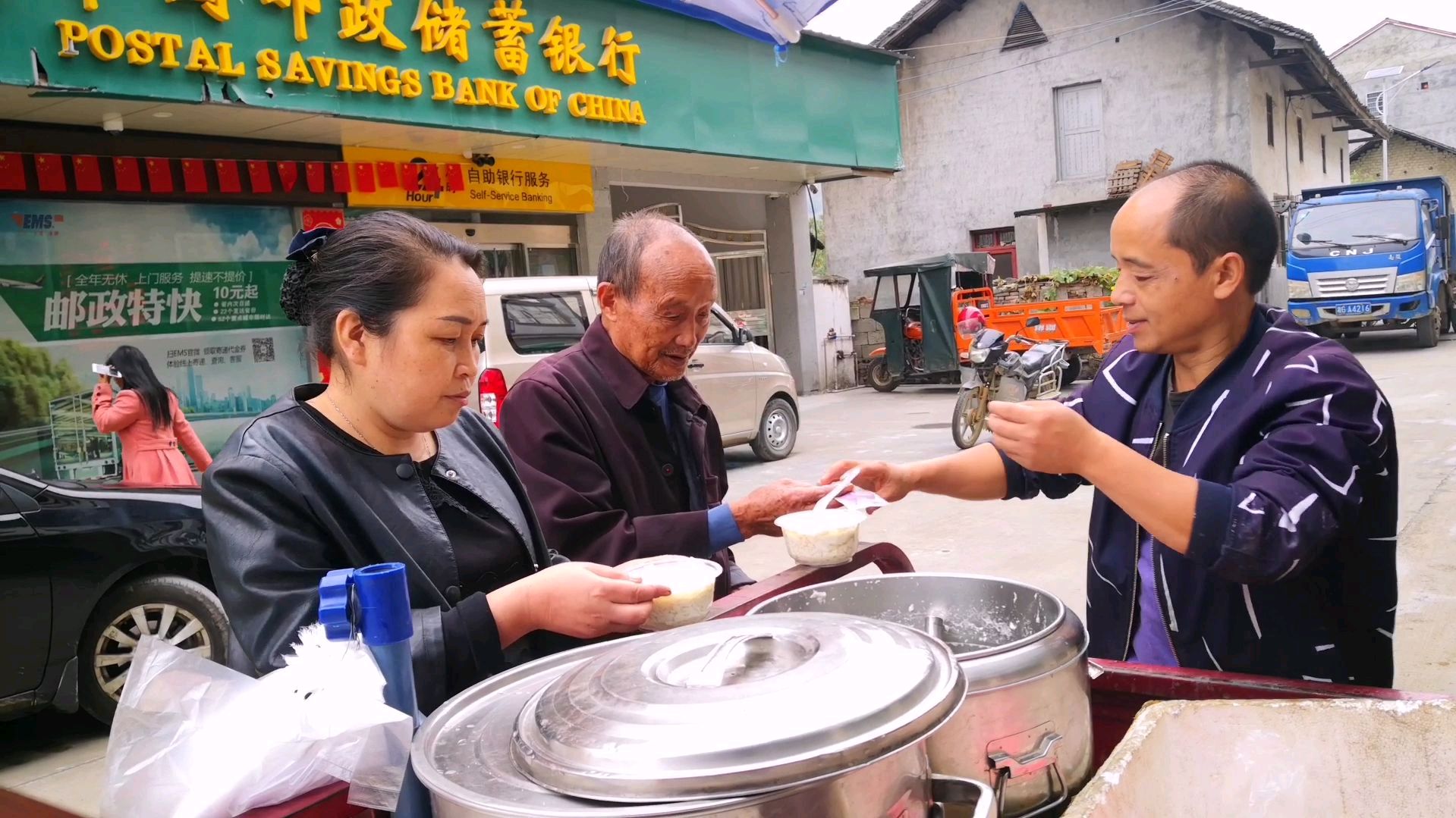 同样是卖包子馒头,别人月入4000,他们却翻3倍, 思路决定出路