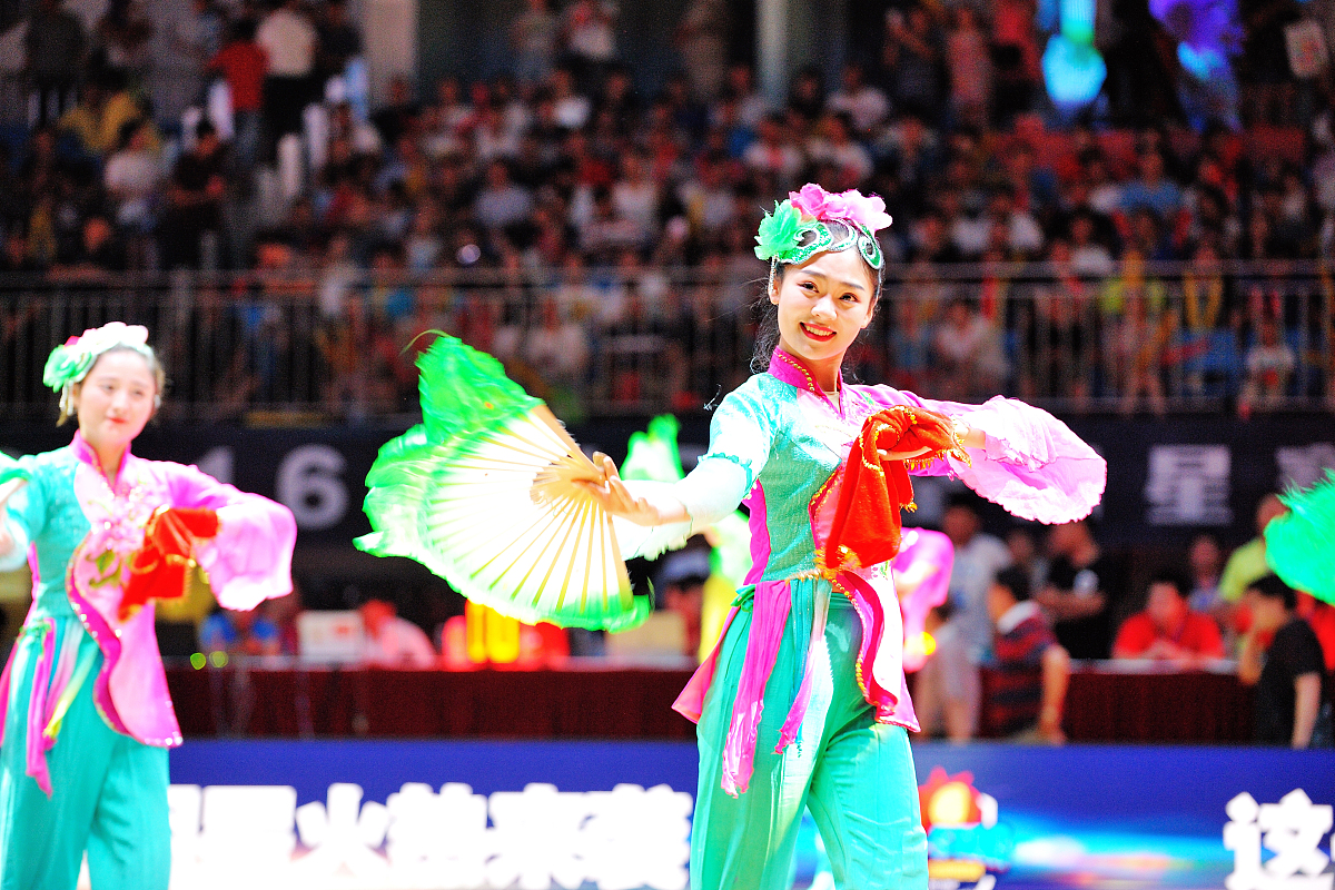 刚入职美工工作总结：学习、成长与团队合作