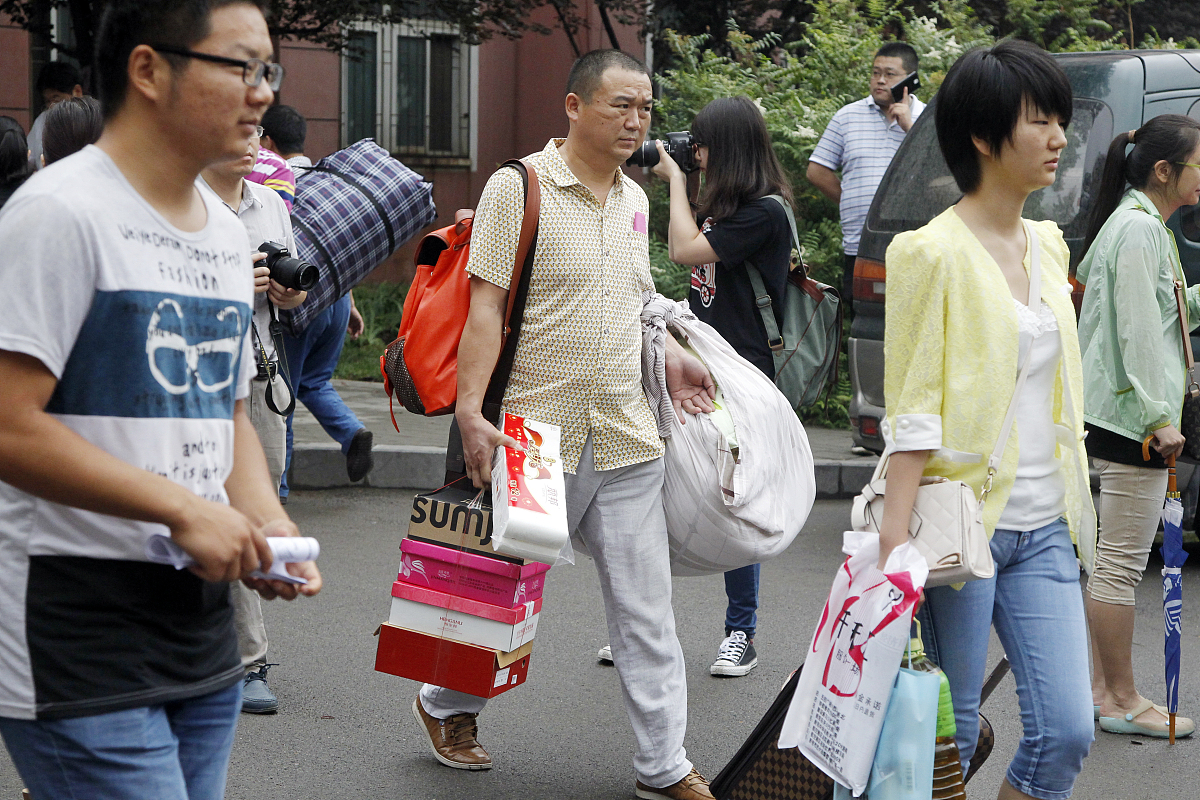 郑州市财经学校2023年招生人数预测及趋势分析