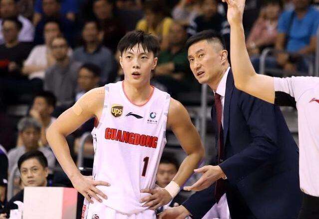 杜锋最器重之人今夏将赴美特训 他弥补两大短板将成CBA顶级控卫