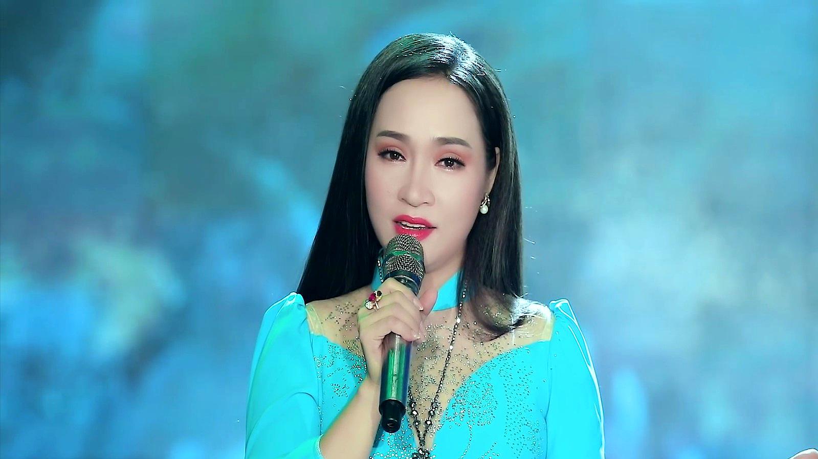 [图]好听的越南抒情歌曲《Anh Tiền Tuyến Em Hậu Phương》