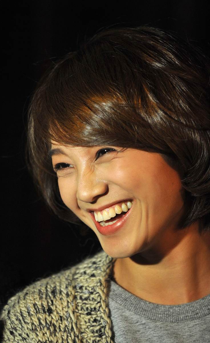 编写一段锤子剪刀布的java脚本