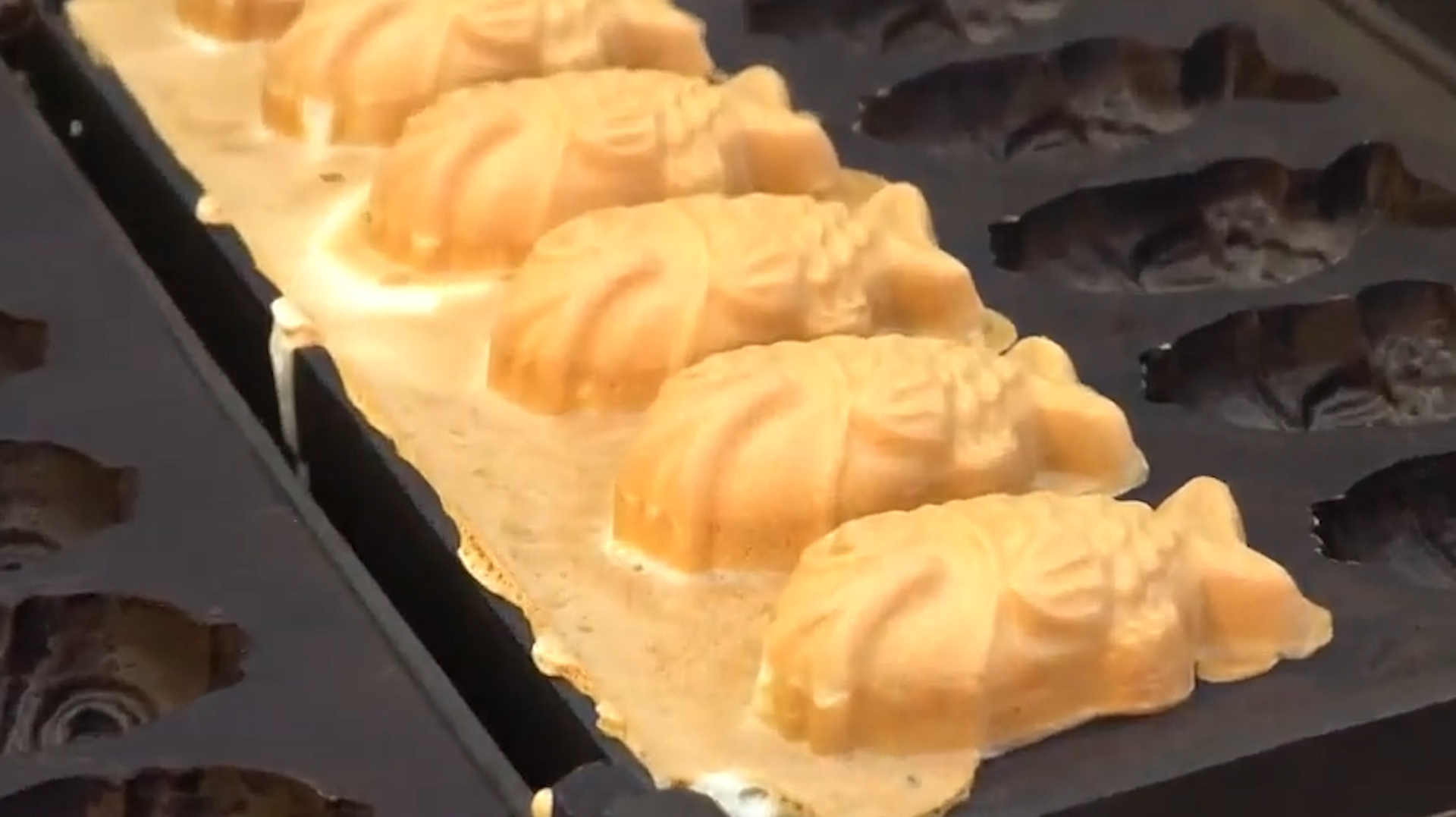 鲷鱼烧,日本最传统最经典的甜品小吃,真是好吃到爆