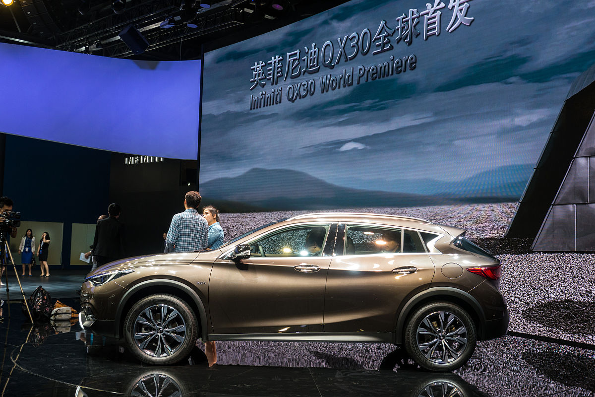 Astra Ateca Cupra强势亮相日内瓦车展，223kW强劲动力引领SUV新风潮
