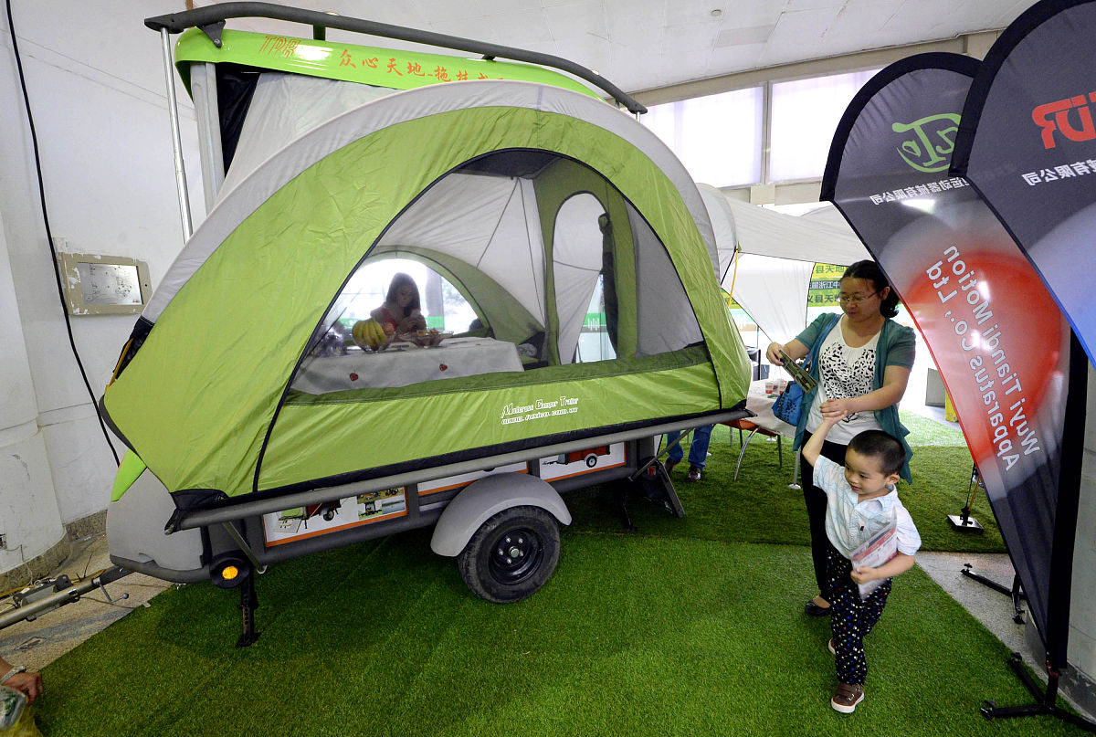 写一篇景区观光车全钣金车身的文章