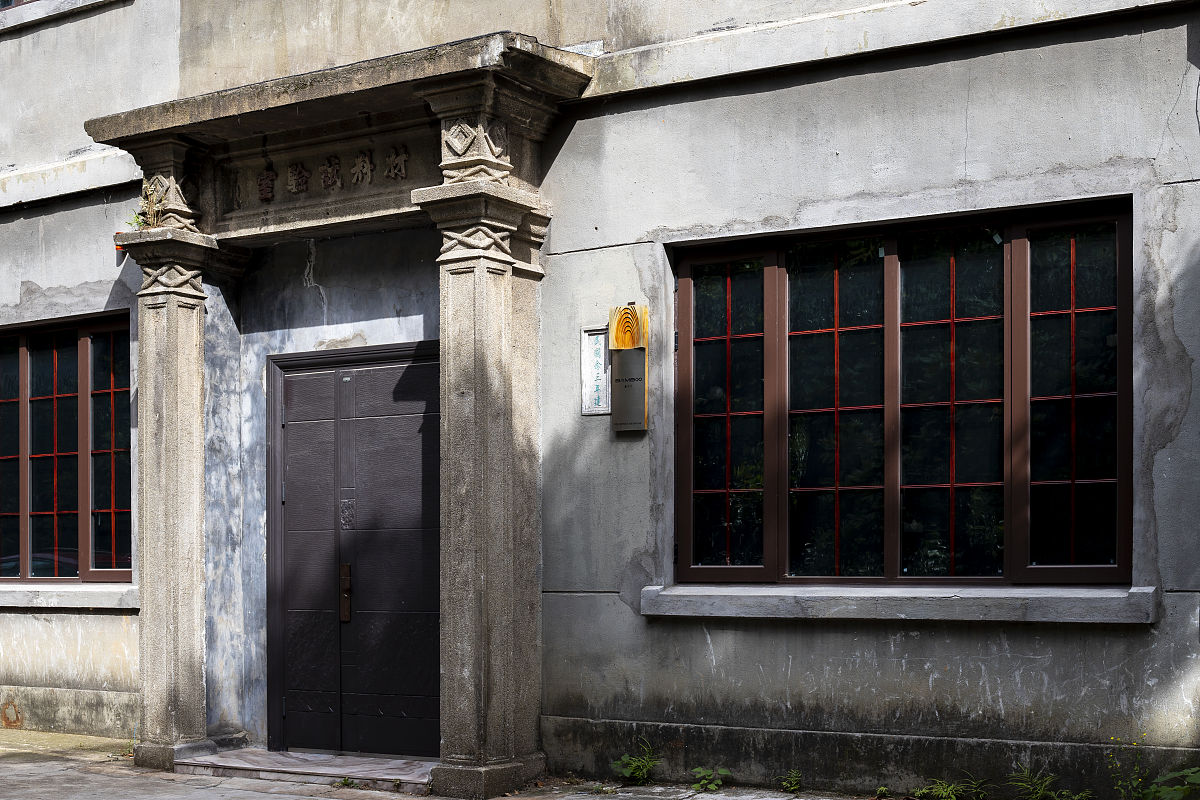 南京金陵高等职业技术学校2023年招生办电话是多少-怎么样