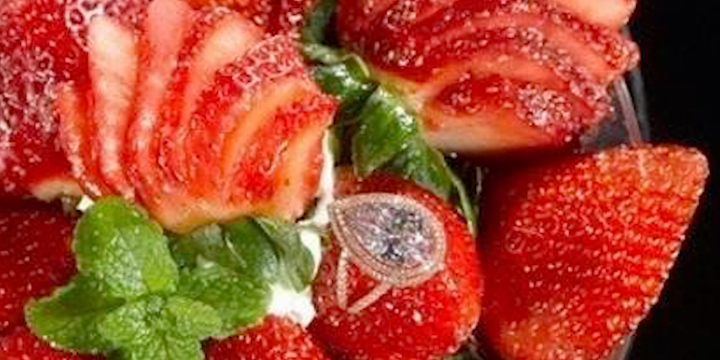 1草莓拼盘要140万美金?盘点全球最贵美食