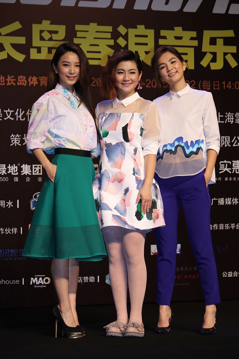 2015年08月30日,上海,s.h.e三人合体出席春浪音乐节发布会.s.h.e