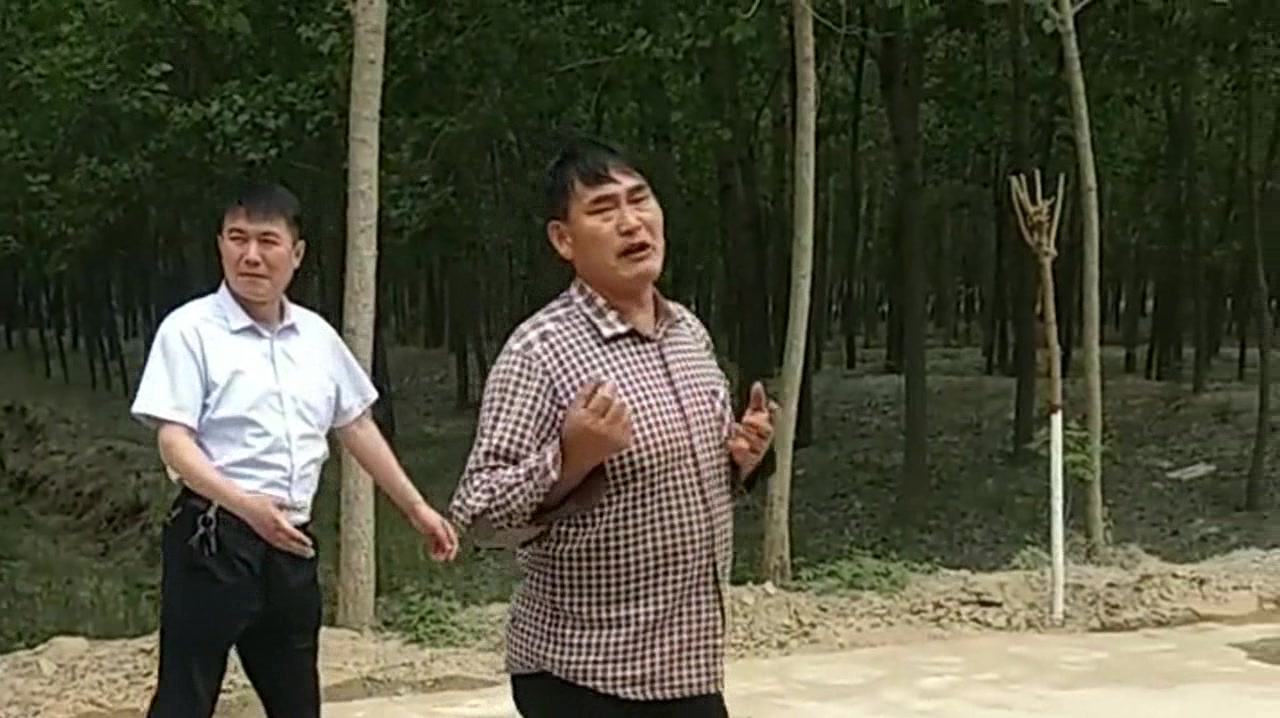 大衣哥随时随地广告词都说的这么溜!网友:大衣哥进步了