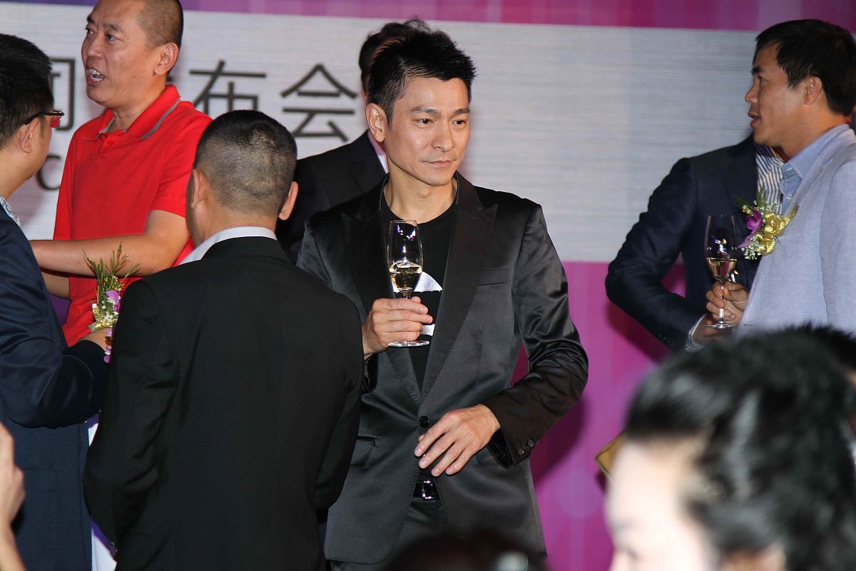2011年7月28日,上海,香港娱乐业巨头林建岳博士旗下之丰德丽控股有限
