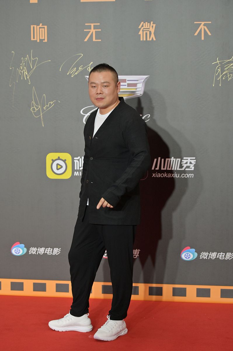 以岳云鹏发布的极限挑战今年还录不录了？ 的微博内容创作一篇1000的文章