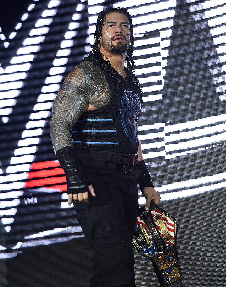 WWE SmackDown 第1212期：激烈对决，精彩不断！