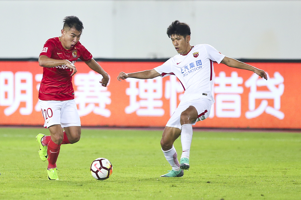 2018中超第28轮:广州恒大淘宝4-5上海上港