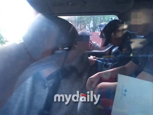 女乘客要跳车怎么办？司机如何应对？