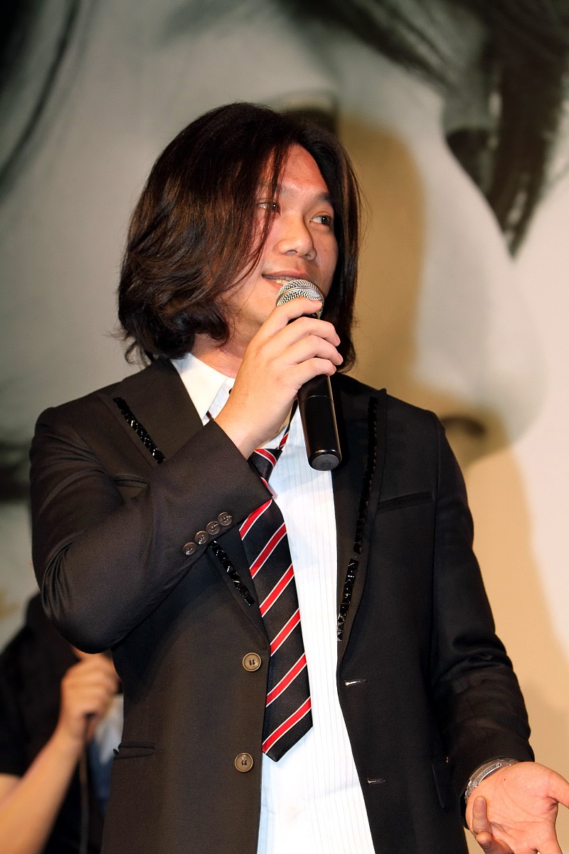 2010年8月10日,北京,专辑《谢谢你的美好》记者会.***_***五月天玛莎+
