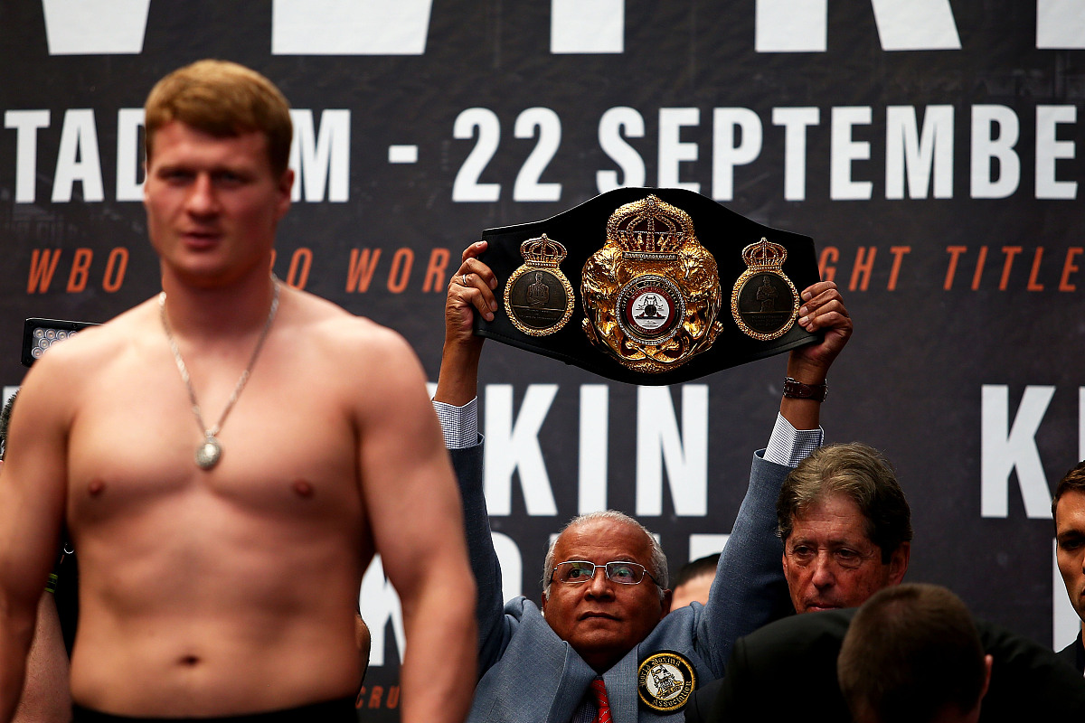 WWE 1538：大卫战胜歌利亚！多米尼克·密斯特里奥上演速度与技巧的逆袭！