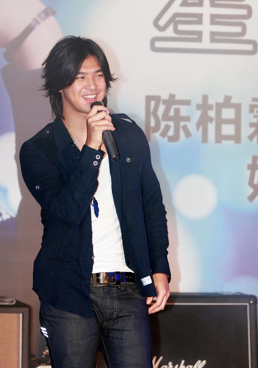 2008年7月7日,北京,陈柏霖签约星光国际.+++_+++陈柏霖