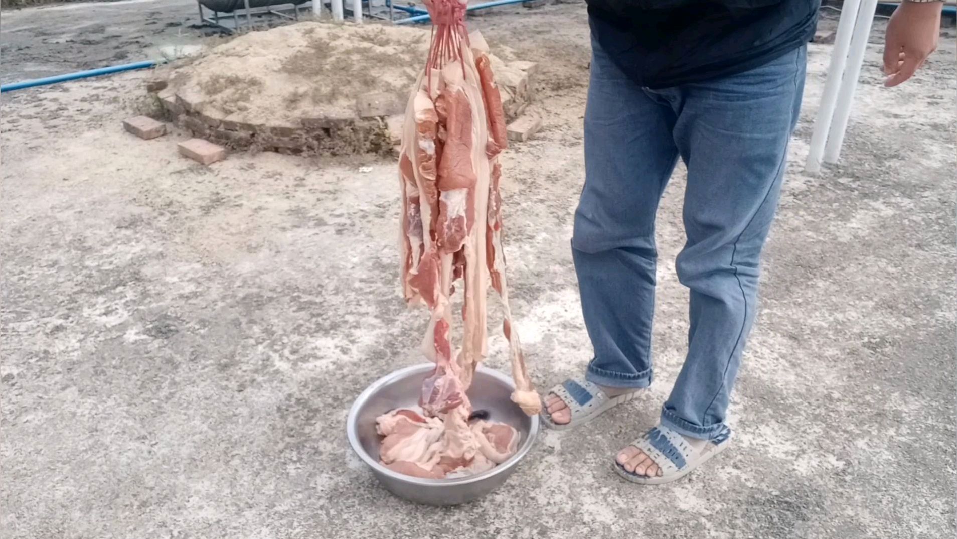 广东腊肉,做法简单易学,腌制掌握好方法,做好比外面买的还好吃