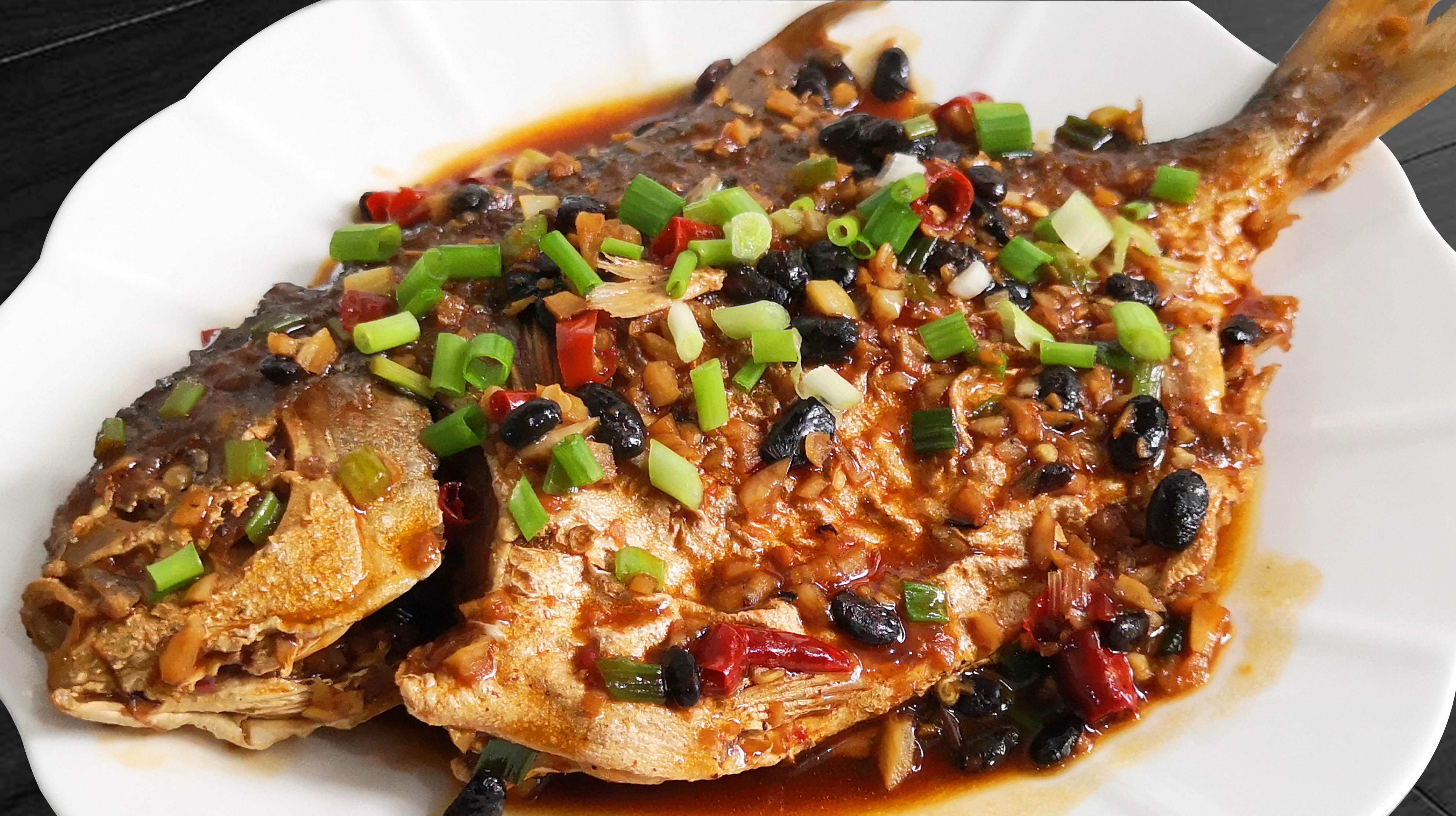 爱吃鱼肉收藏了,这样做,比红烧鱼还好吃,吃过一次就忘不了